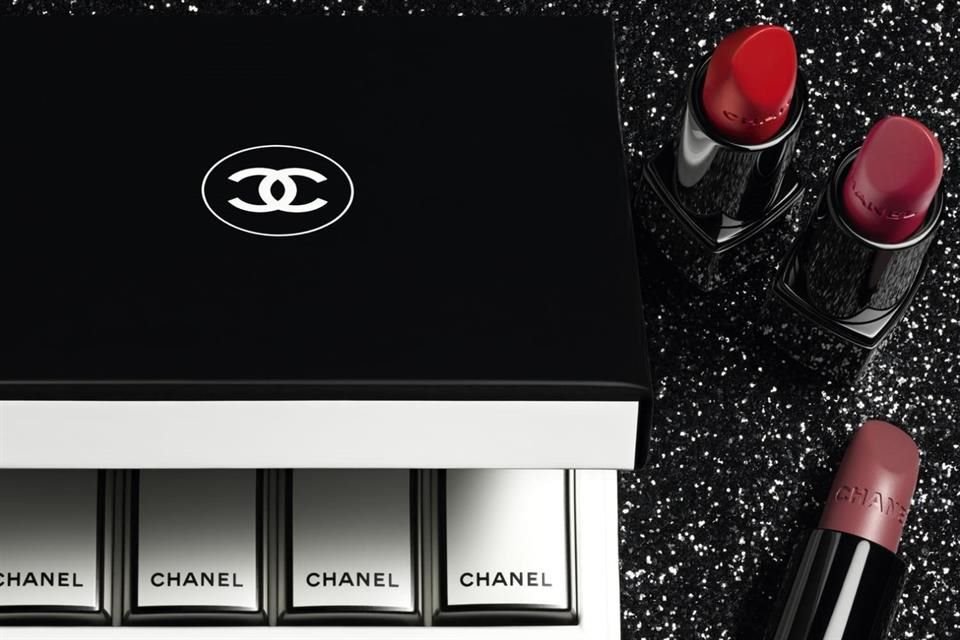 La firma Chanel lanzó su nueva colección de labiales mate Rouge Allure Velvet Nuit Blanche