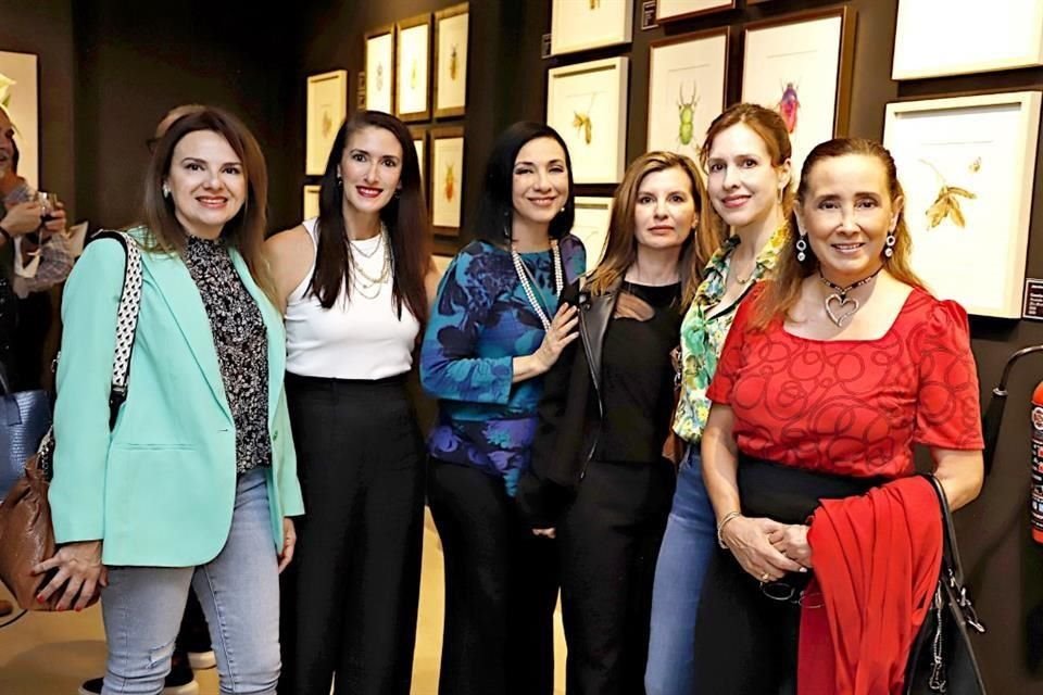 Magdalena Aviña, Sonia Saldaña, Blanca de Villarreal, Marissa Rodríguez, Karla Gracida y Cecilia Garza