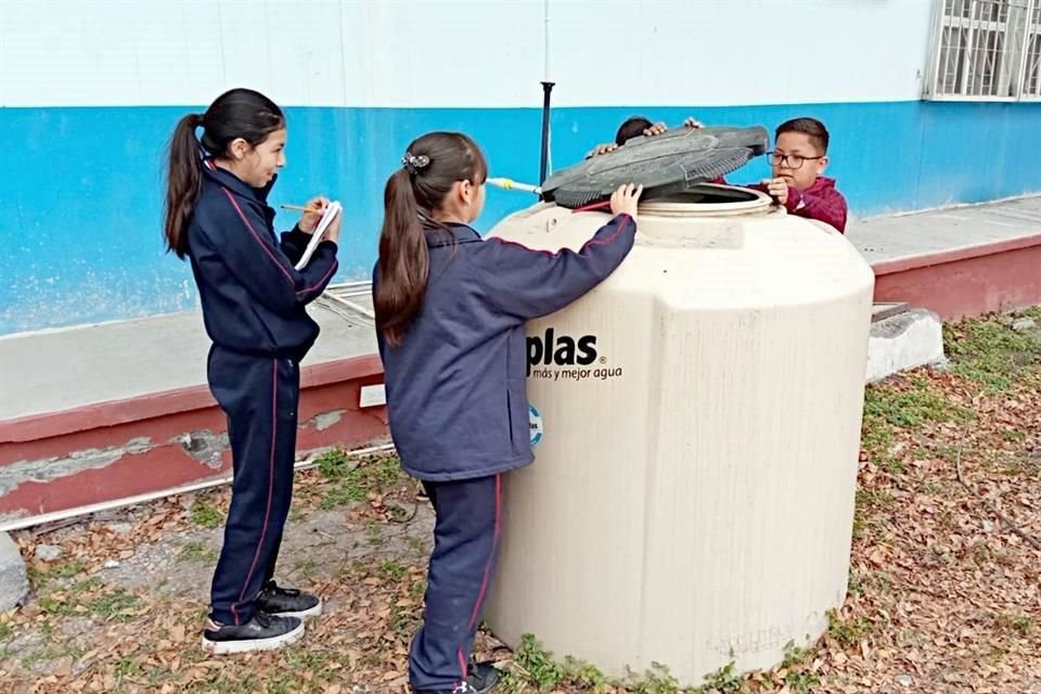 Red para reciclar agua de la Escuela Primaria Pedro Garza Elizondo, en Juárez.