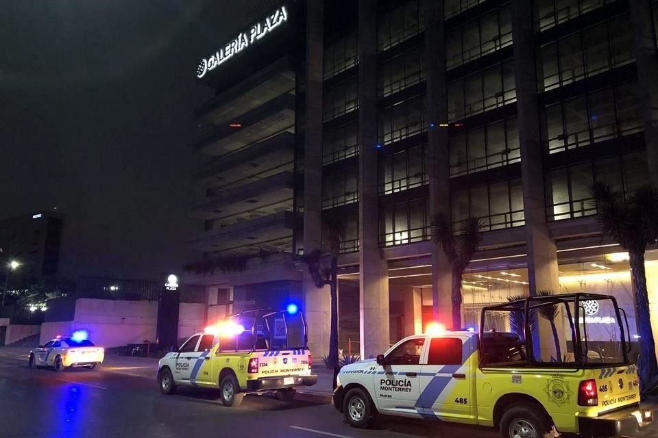 La Fiscalía investiga la muerte de una joven en el Hotel Galería Plaza Monterrey.