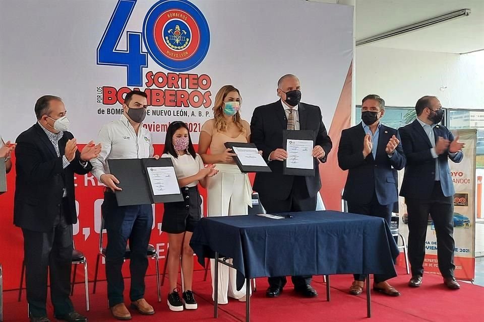 El Presidente del Patronato de Bomberos, Alejandro Maíz Garza, señaló que el recurso que den los particulares servirá para resolver los distintos gastos que tienen.