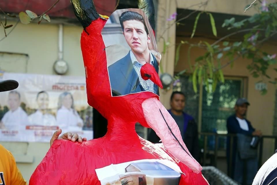La Colonia Obrerista cumple 82 años realizando la tradicional Quema de Judas.