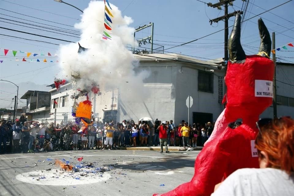 La Colonia Obrerista cumple 82 años realizando la tradicional Quema de Judas.