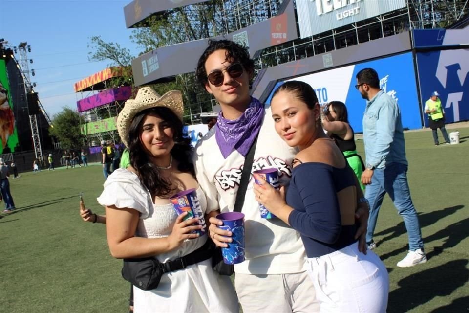 Ana Paula Farrera, Francisco Zumárraga y Ingrid Ortega