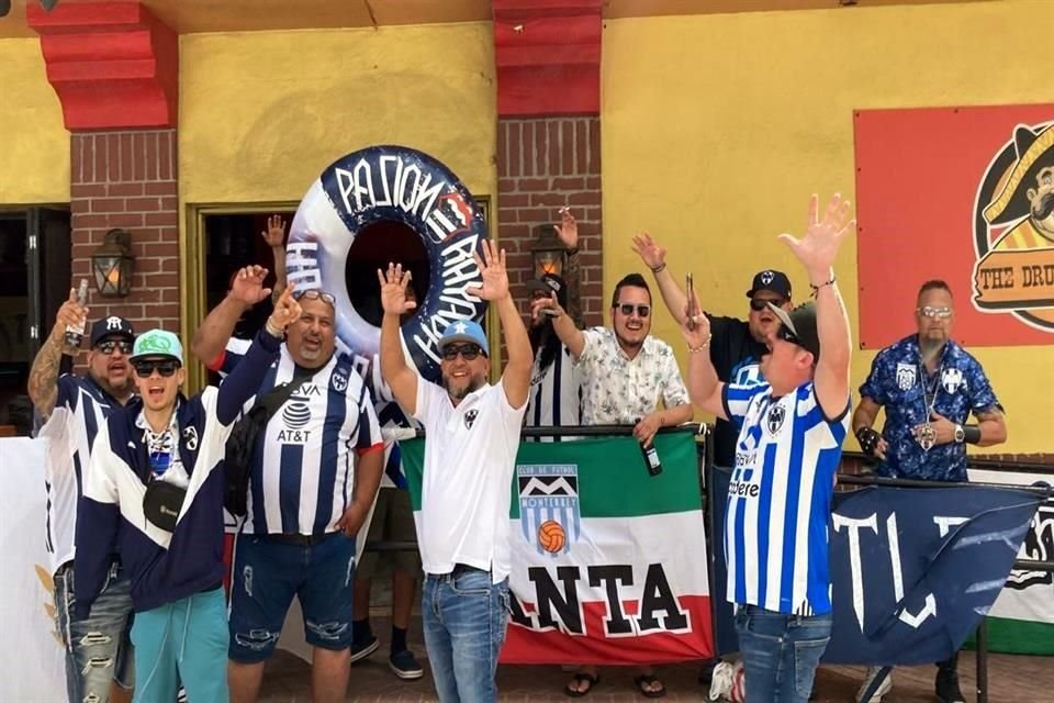 Así vivió la afición de Rayados la fiesta en la playa a unas horas de arrancar el partido ante el Inter de Miami, del argentino Lionel Messi.