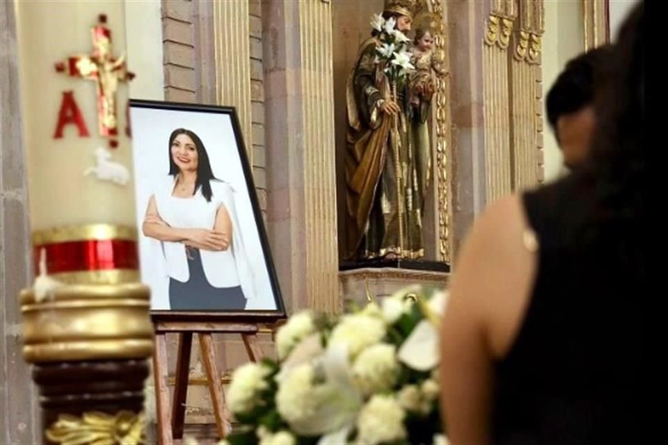El cuerpo de Gisela Gaytán, candidata de Morena a la Alcaldía de Celaya, estuvo presente el pasado 4 de abril en una misa que se realizó posterior a las 13:00 horas.