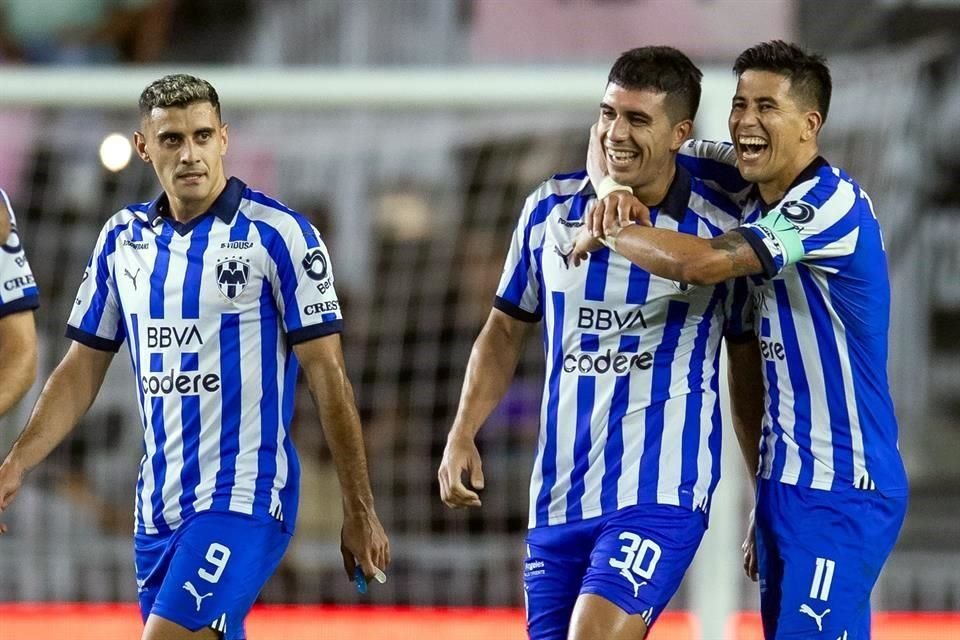 El 'Corcho' y Maxi Meza marcaron los goles del Monterrey.