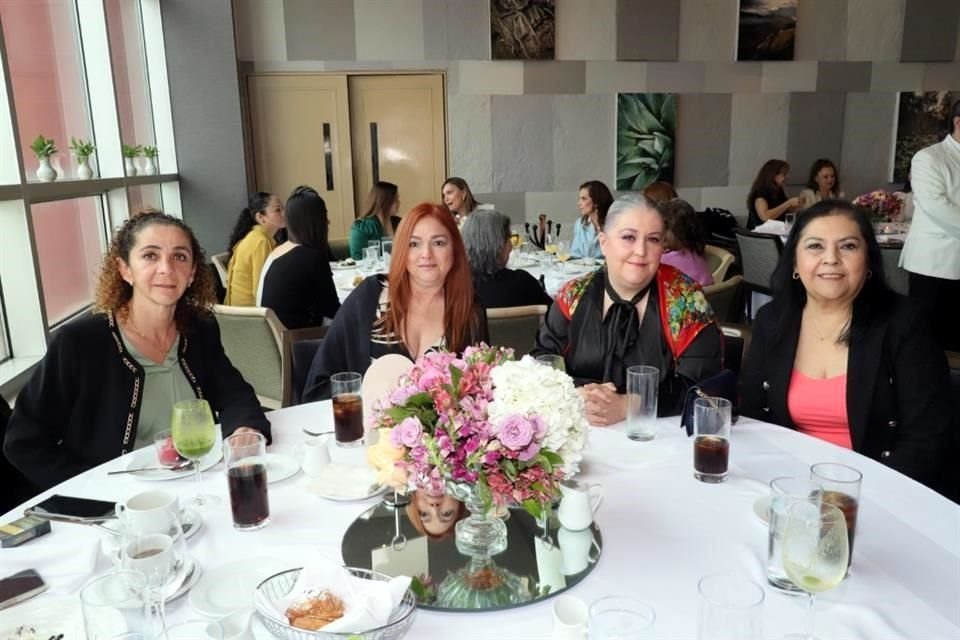 Marisa Jaidar, Katia Garza, Vanessa Villarreal y Gloria Peña