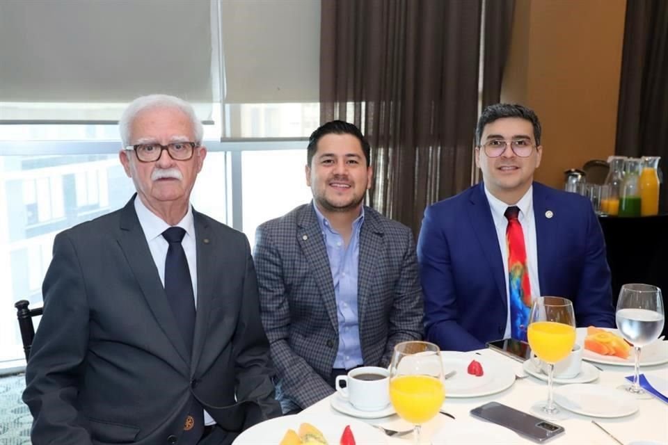 Raúl García Chavarrí, Óscar Bulnes y Jesús Meléndez