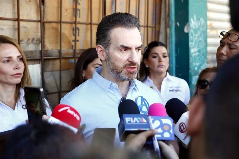 Adrián de la Garza, candidato a la Alcaldía de Monterrey por la coalición PRI-PAN-PRD.