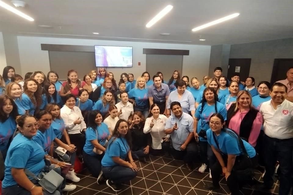 La reunión se realizó en el Hotel Holiday Inn que está en Miguel Alemán y Avenida Milimex.