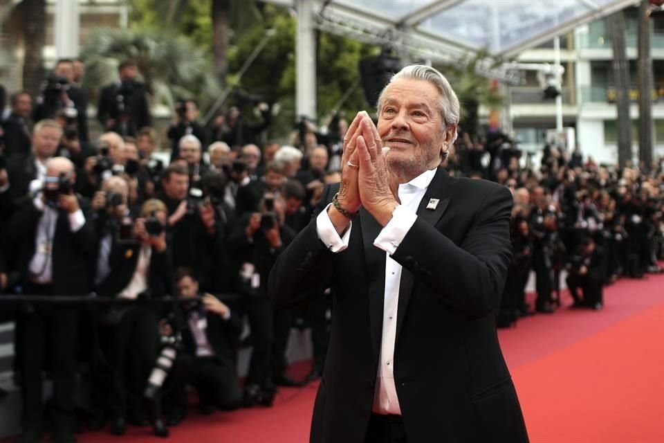 Alain Delon ahora vivirá bajo una tutela forzada.