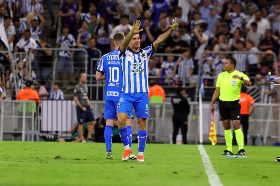 Berterame marcó el 2-0 para el Monterrey. Un señor golazo.