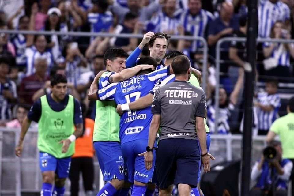 Todo era felicidad en el estadio del Monterrey.