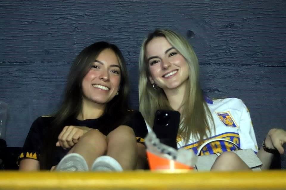 Mirlette de León y Vianney Rodríguez