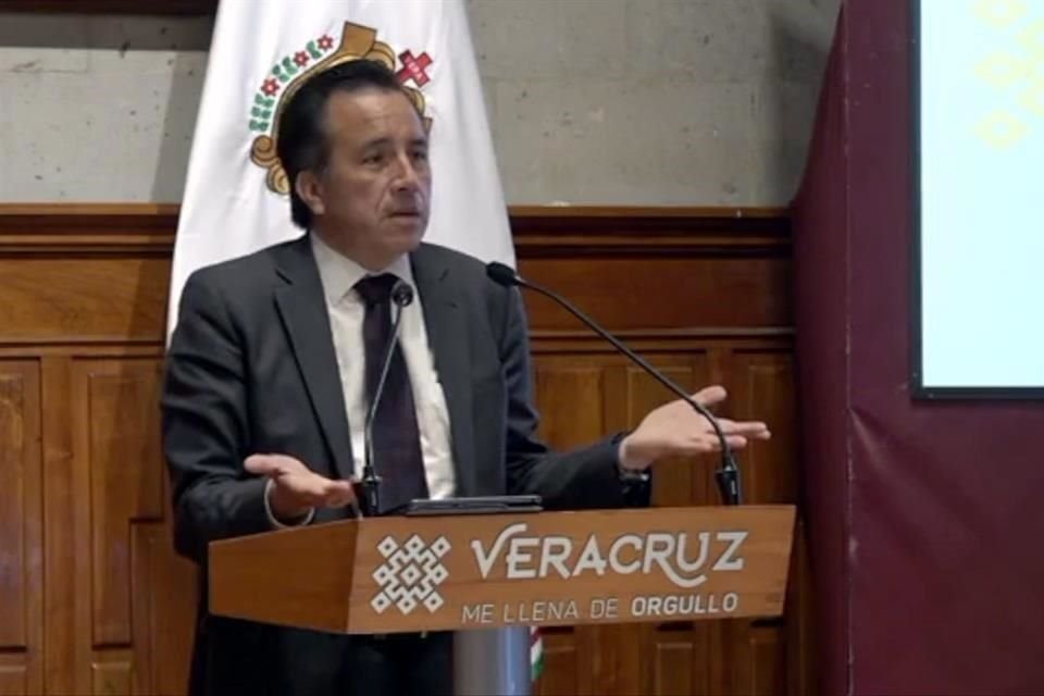 El Gobernador de Veracruz, Cuitláhuac García, aseguró el pasado 12 de enero que acataría la recomendación de la CNDH y derogaría el delito de ultrajes.