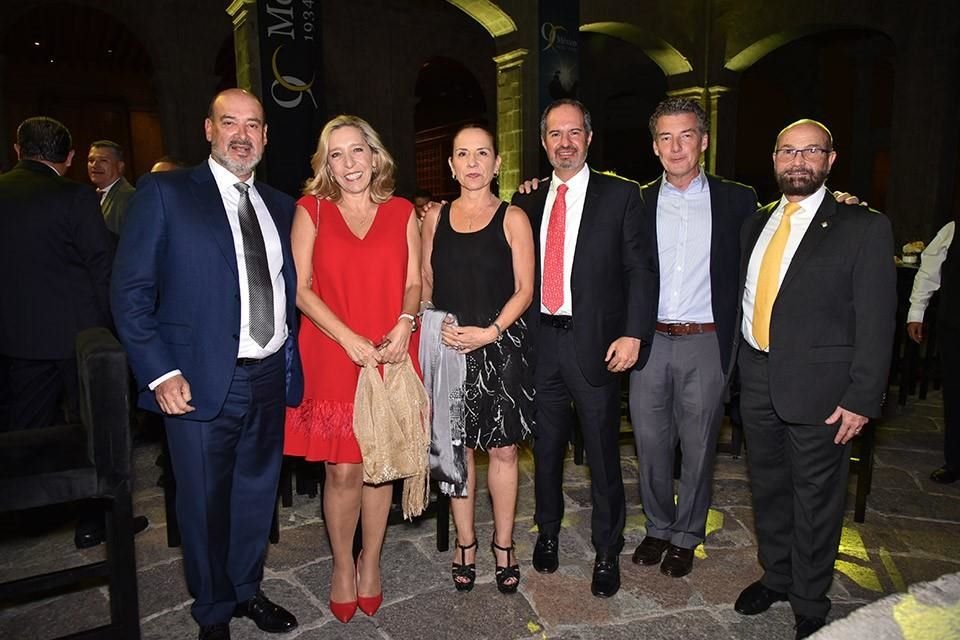 Manuel Solano, Nicole Reich de Polignac, Cecilia Rivello, Alejandro Pintado, Eutimio Quevedo y Emilio Díaz.