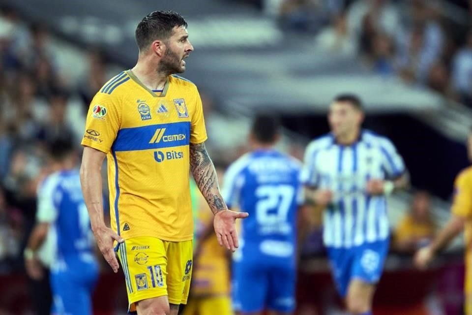 Según José Antonio 'Tato' Noriega, André-pierre Gignac intervino para calmar a Nahuel Guzmán y Antonio Sancho en vestidores.