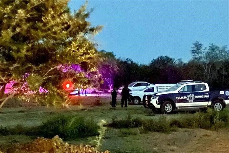 Fue poco después de las 19:00 horas cuando se realizó el hallazgo en un baldío ubicado a un costado del Libramiento Alfonso Martínez Domínguez.