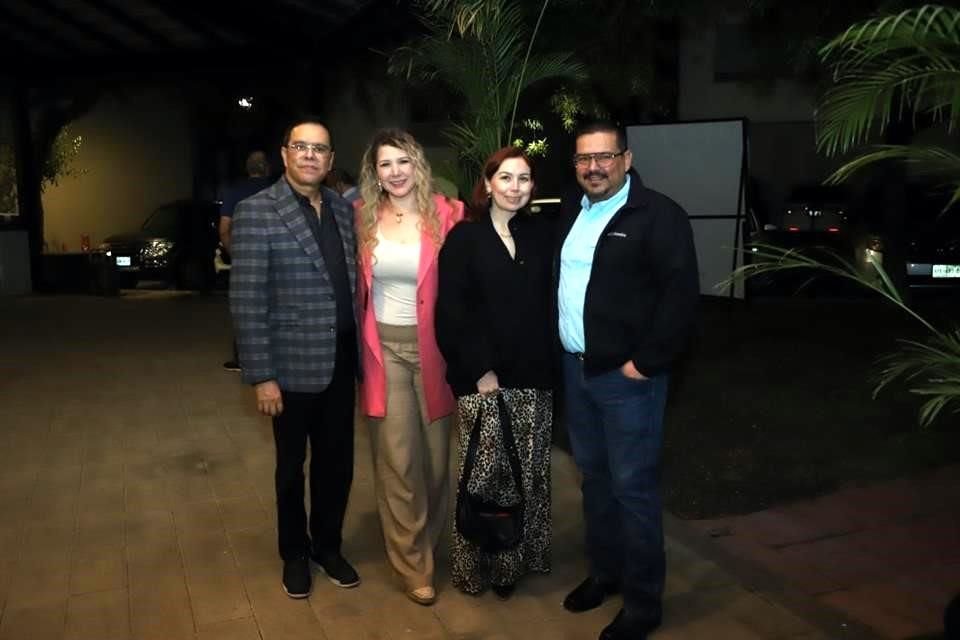 Héctor Salinas, Daysi Franco, Linda Arcibar y Julián Franco