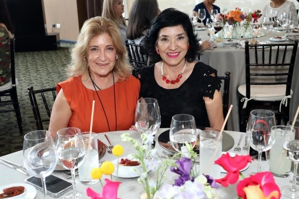 Martha Lozano y Nora Cantú