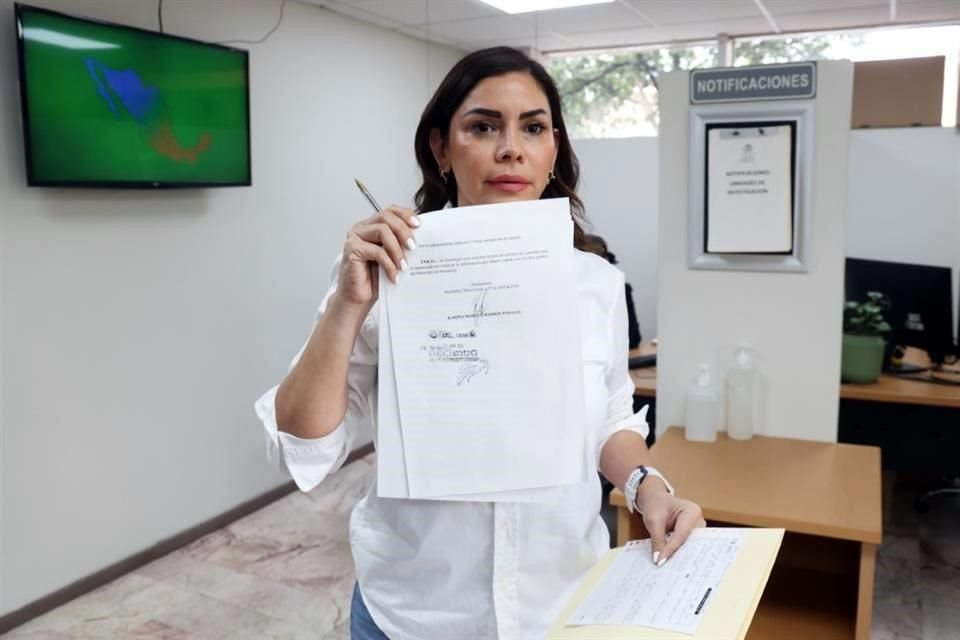 La denuncia fue presentada por la priista Karina Barrón, aspirante al Senado de la República.