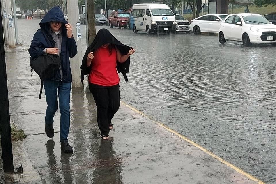 La Conagua informó que las lluvias de la tarde y noche trajeron hasta 63.7 milímetros, en San Pedro.