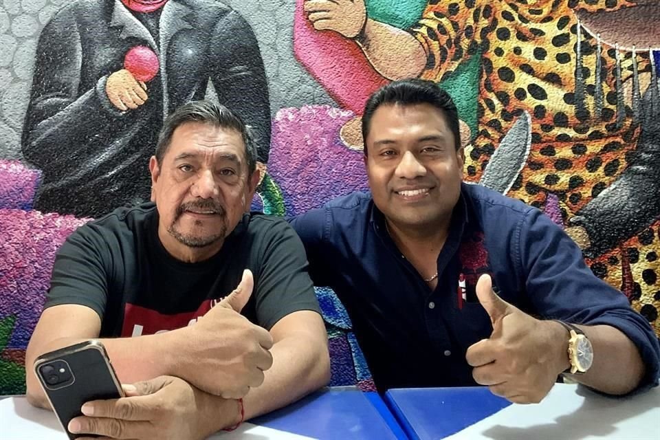 En su perfil de Facebook, el empresario tiene varias fotos con Félix Salgado.