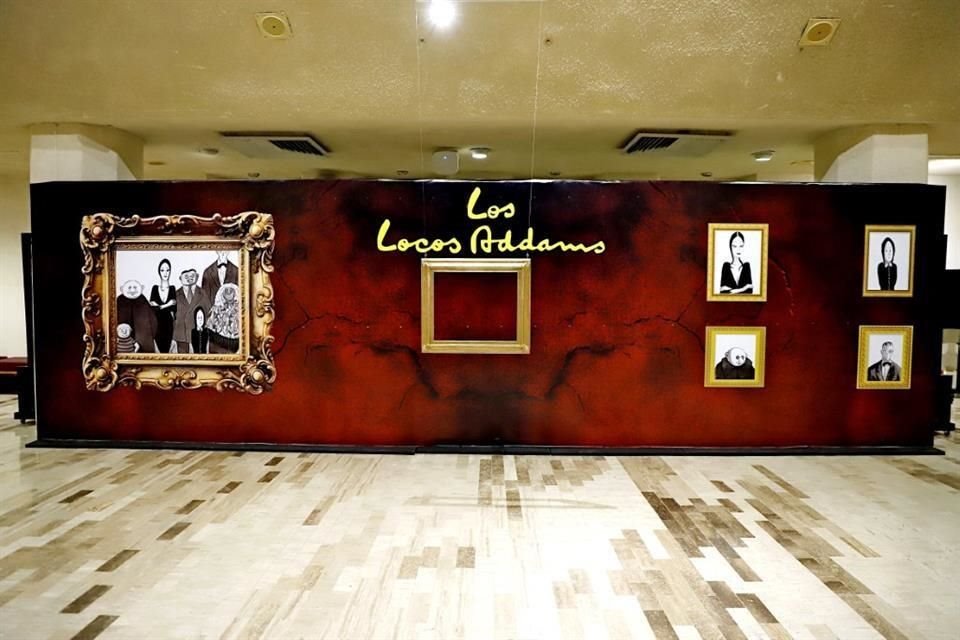 Detalles en el Lobby del Auditorio Luis Elizondo.