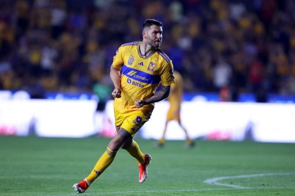 Gignac también se hizo presente con un golazo.