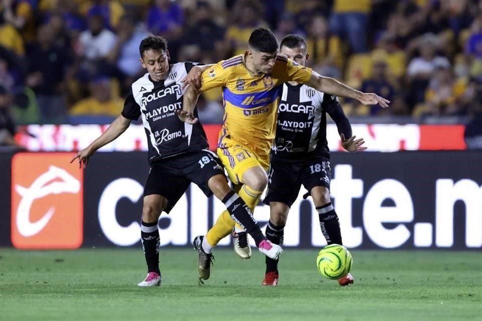 Repasa las imágenes de la goliza de Tigres 5-2 sobre Necaxa.