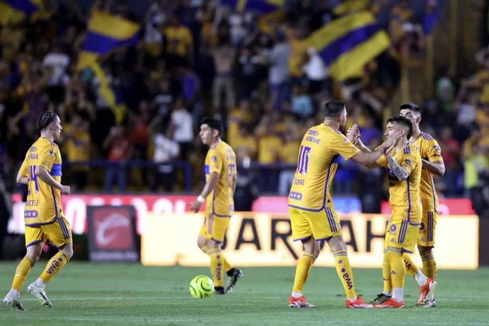 Repasa las imágenes de la goliza de Tigres 5-2 sobre Necaxa.