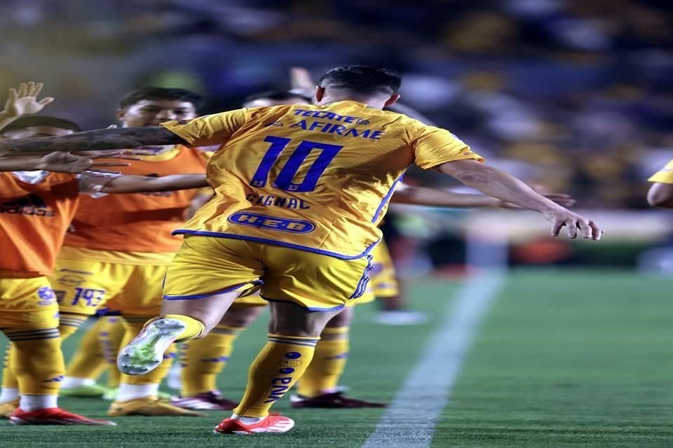 Repasa las imágenes de la goliza de Tigres 5-2 sobre Necaxa.