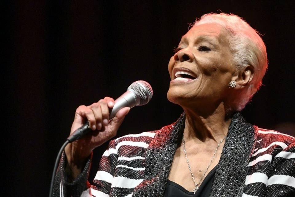 La legendaria Dionne Warwick recibirá el Premio a la Excelencia Musical.