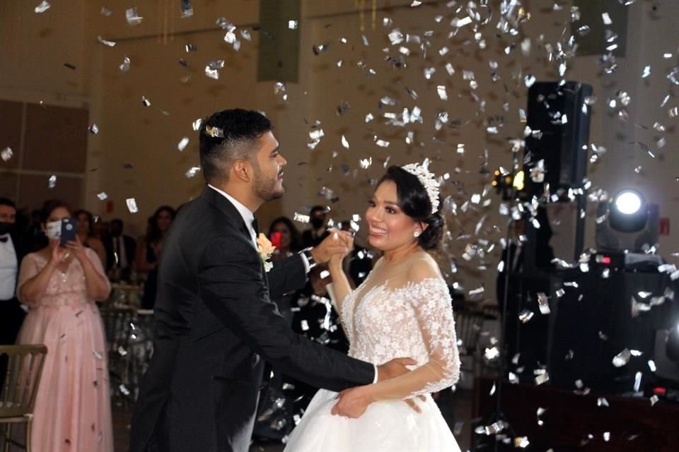 Jorge Luis Araujo y Mayela Carolina Hernández Vázquez