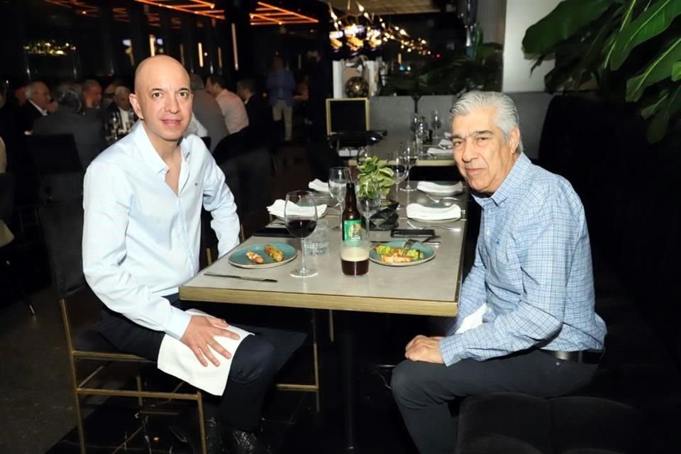Manuel Gómez Candiani y José Medina Chapa