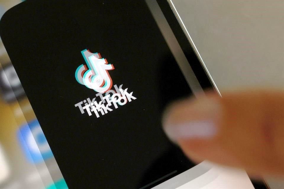 El CEO de TikTok dijo que esperan ganar un recurso legal para bloquear la legislación promulgada por el Presidente Joe Biden que, según dijo, prohibiría la aplicación utilizada por 170 millones de estadounidenses.