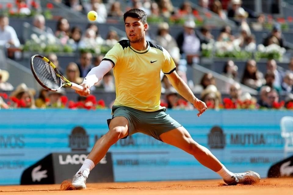 Carlos Alcaraz superó en par de sets por 6-3 a Thiago Seyboth para seguir adelante en el Masters 1000 de Madrid.