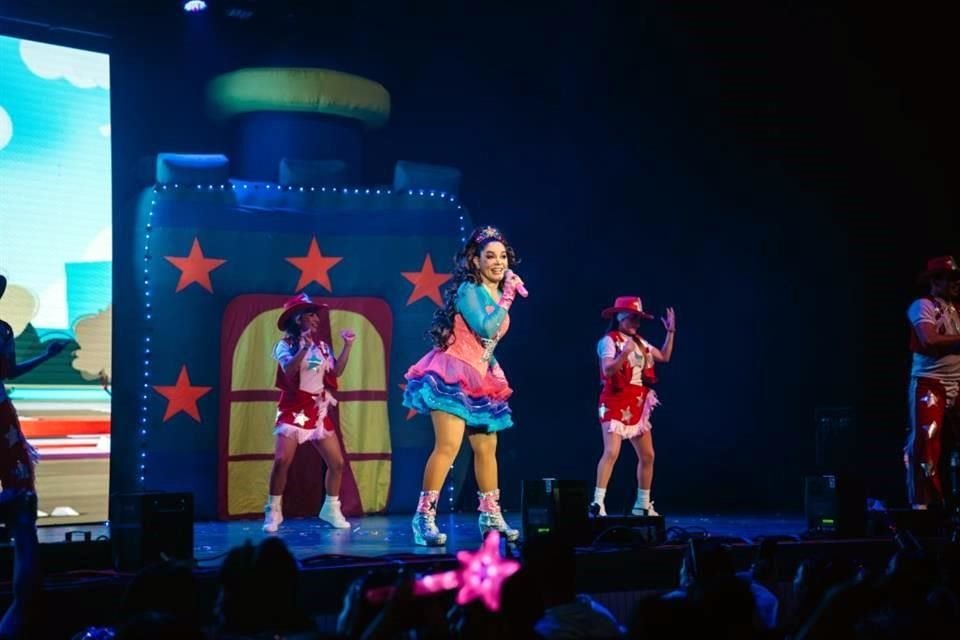 La cantante ofreció su espectáculo infantil el sábado en el Escenario GNP.
