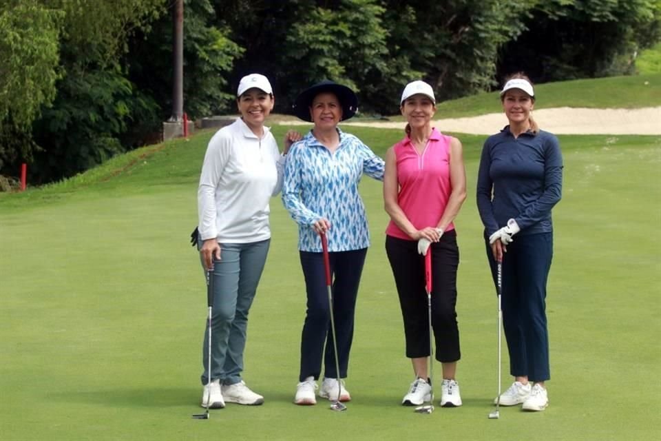 Ana María Garza de García , María Eugenia  Gómez de Saldívar, Rocío Guajardo de Azcárraga  y YolandaTorres de Martínez