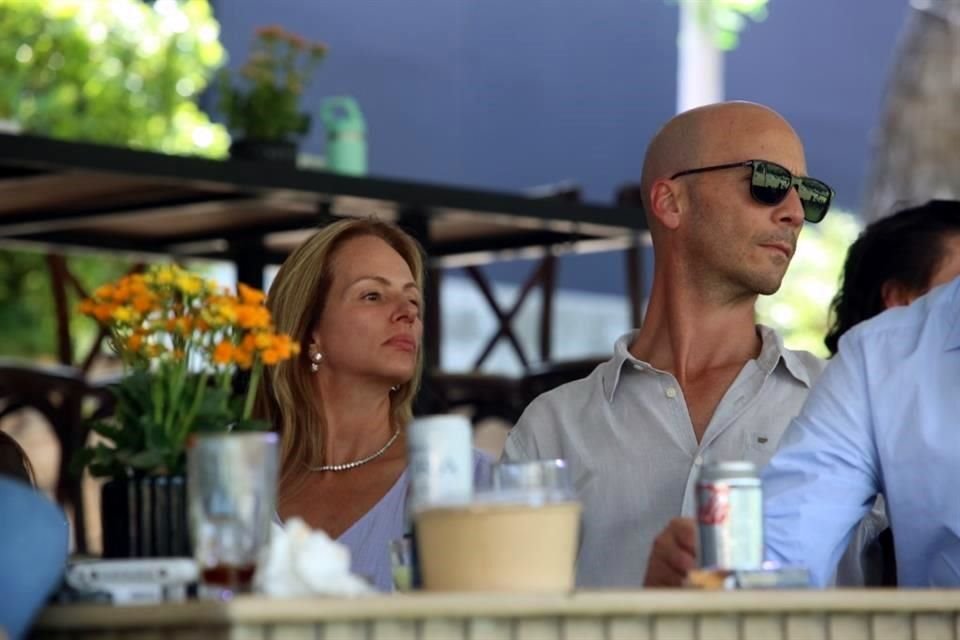 Paulina González de García y Fernando García
