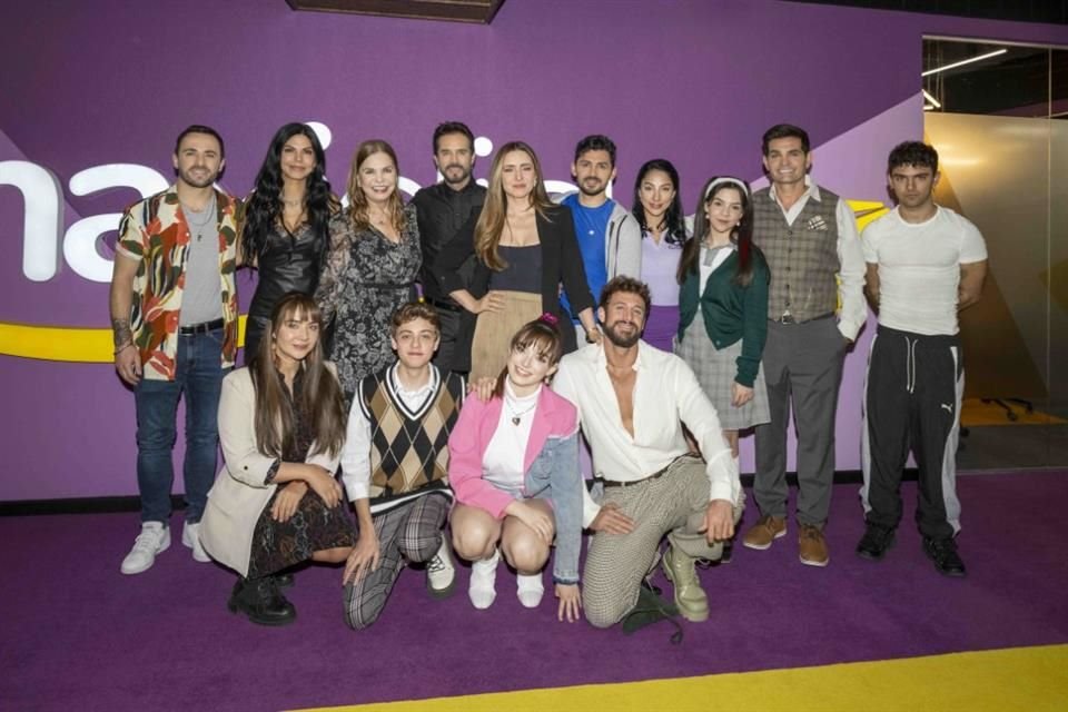 El elenco estuvo presente en la CDMX.