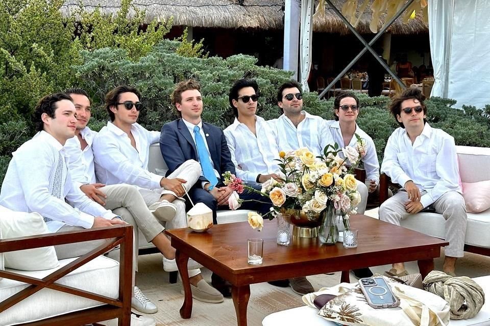 Johann Backhoff, Juan Pablo González, Pablo de la Peña, David Belden, Gonzalo Ayala, Juan Pablo González, Jaime Chapa y Daniel Villagómez
