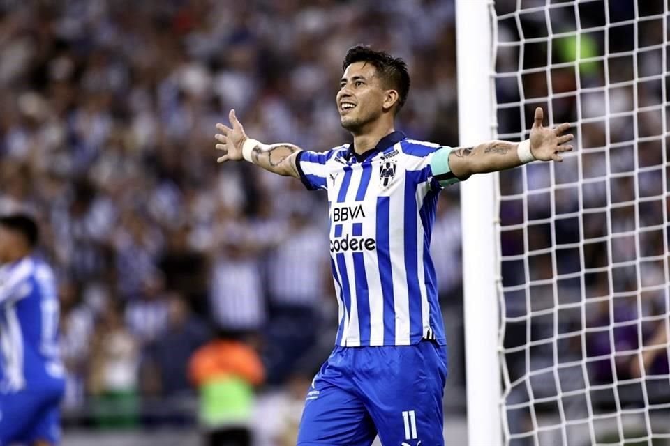 Así festejaba Meza un gol que prácticamente fue de él.