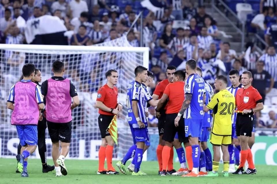 La eliminación se convirtió en frustración en Rayados.