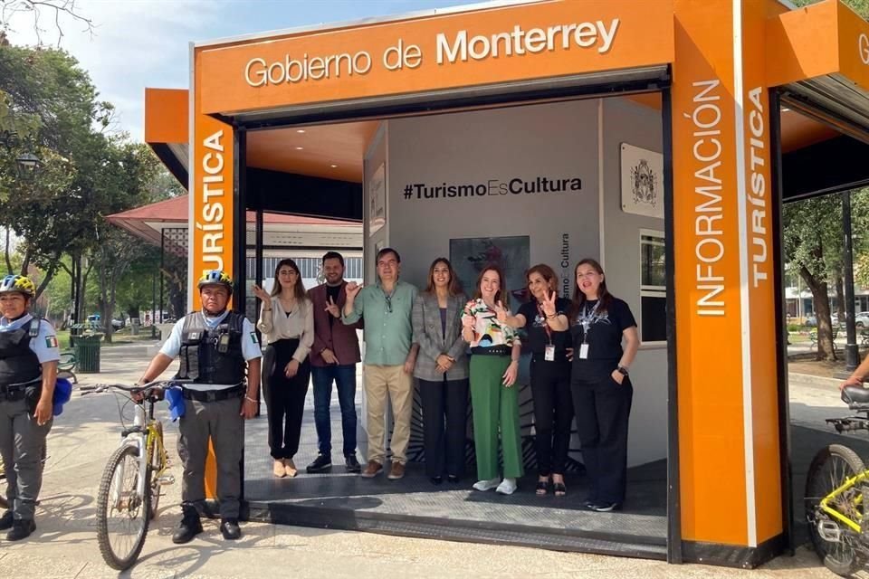 Para la operación del módulo, Monterrey contrató personal trilingüe.