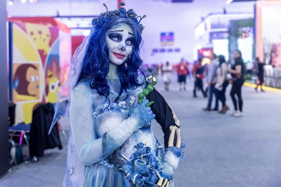 Una fan acudió totalmente caracterizada como Emily de 'El Cadáver de la Novia'.