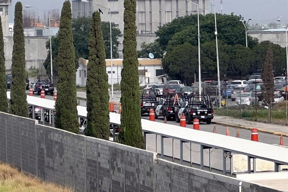 Elementos de Fuerza Civil y de la Guardia Penitenciaria se encuentran en el interior del centro penitenciario.