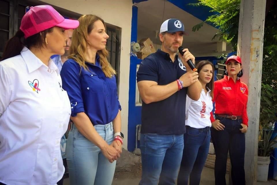 Adrián de la Garza, candidato de PAN-PRI-PRD a la Alcaldía regia.