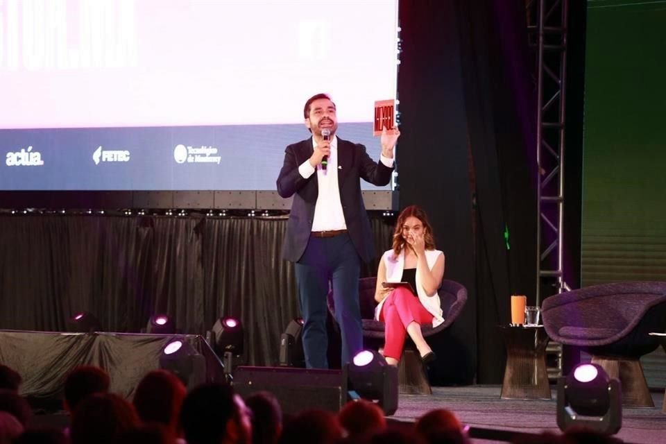 Jorge Álvarez Máynez acudió a un evento ante cientos de estudiantes del Tec de Monterrey.